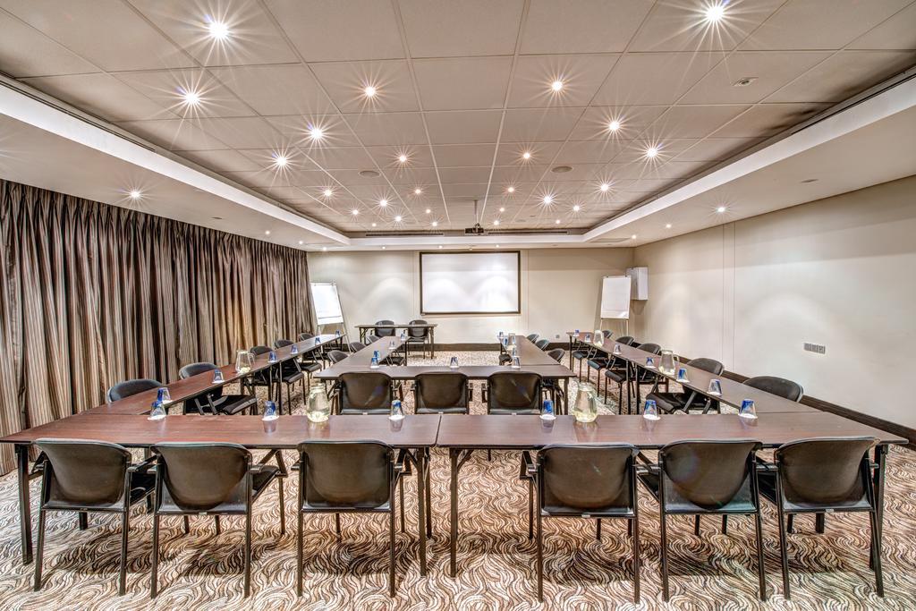 Royal Marang Hotel Phokeng Exterior photo Meeting room