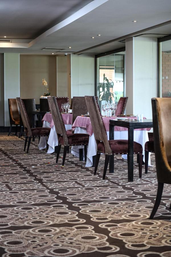 Royal Marang Hotel Phokeng Exterior photo The restaurant